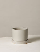 Load image into Gallery viewer, Hyde Planter
